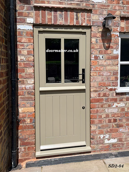 bespoke stable door mouses back